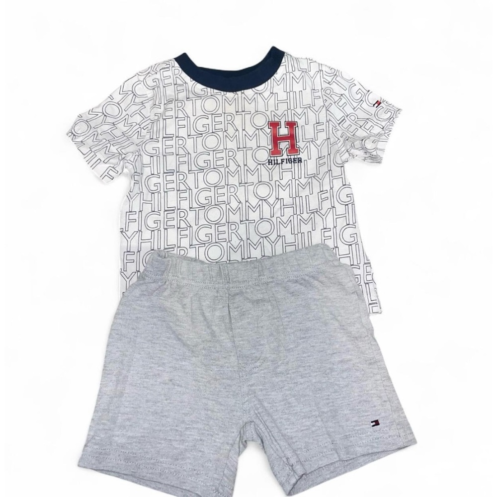Tommy Hilfiger White and Gray Logo Set